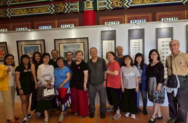 《雙藝同源》兄妹聯展登場 許暉煜書法與許璟芬西畫 首度同台展現藝術傳承與創新