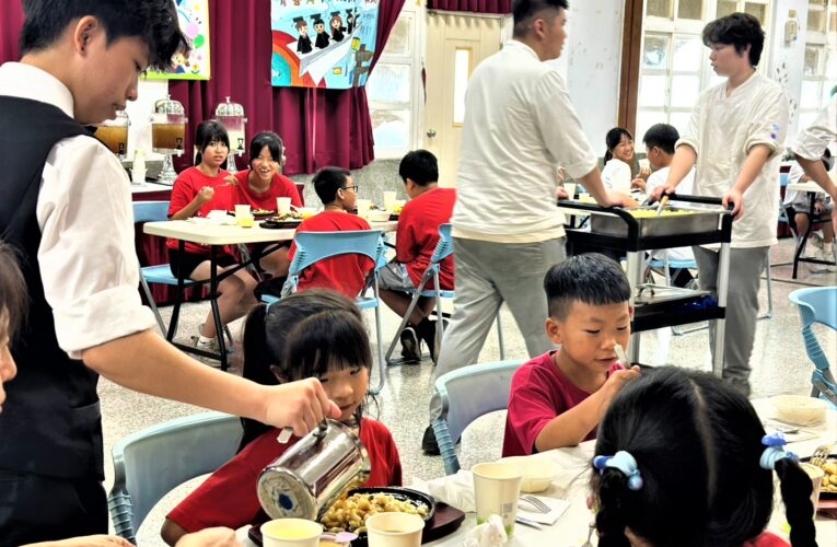 內化國際禮儀　永安國小畢典體驗排餐文化