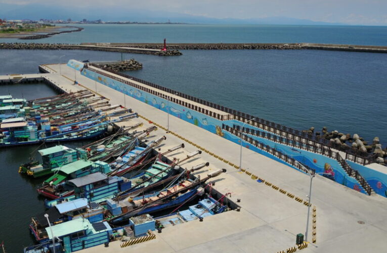 海洋局打造中芸漁港新泊區  榮獲優良農業建設工程獎