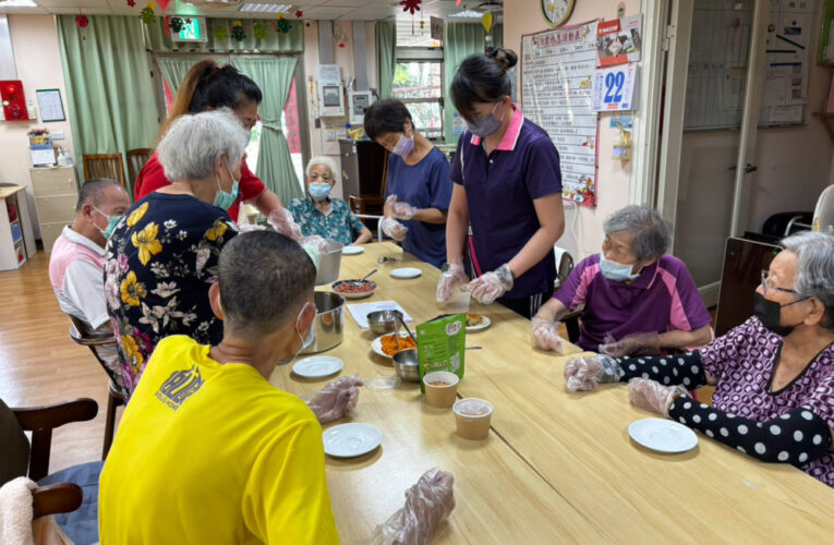 彰榮日照中心手作卡滋卡滋三角飯糰清爽上桌
