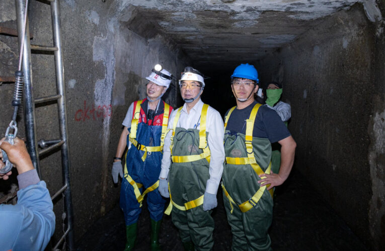巴威颱風逼近 臺南市長黃偉哲下箱涵視察防汛整備強化城市韌性