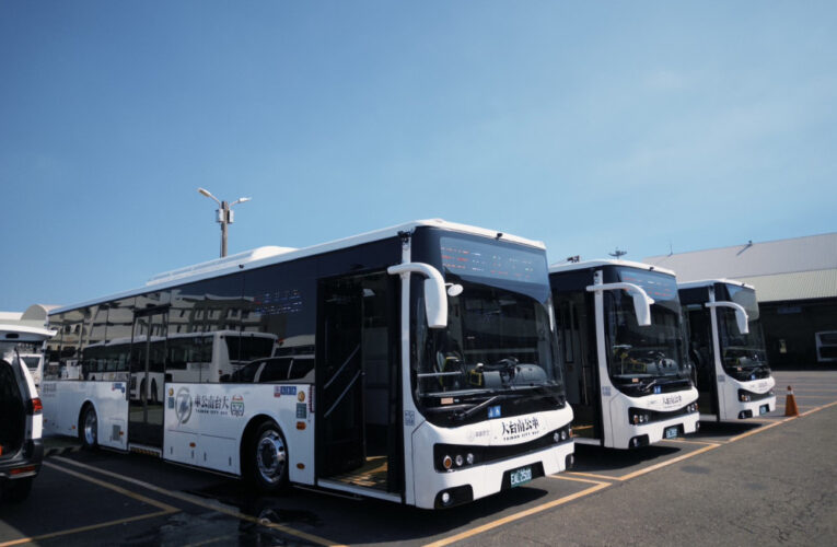 大臺南公車再添3電動公車 投入藍支線服務