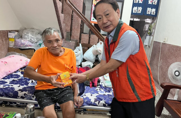 屏東榮服處防颱不忘溫馨關懷 訪視榮民眷及早預防