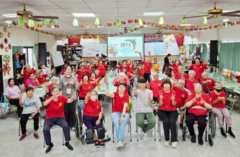 中榮灣橋與你「正念太極」愛生命！吸進正能量 呼出心負擔