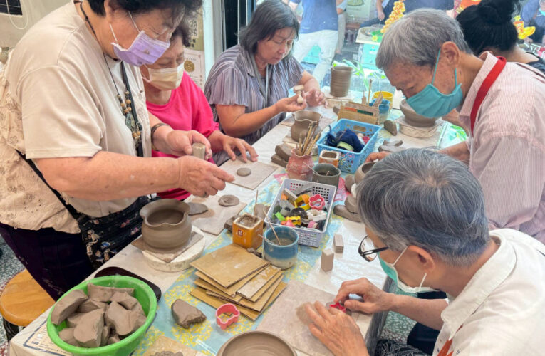 陶藝慢作療癒身心！新樓醫舒壓課程關懷失智照顧者