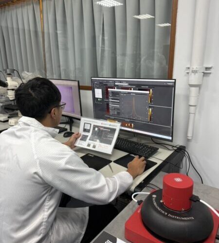 義守大學畢業生黃暐珵獲國科會研究創作獎 研製環保工作電極開發低成本有機太陽能電池