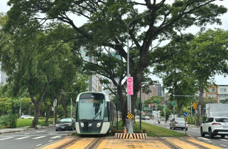 林欽榮副市長視察輕軌防颱整備 要求落實護樹及安全營運