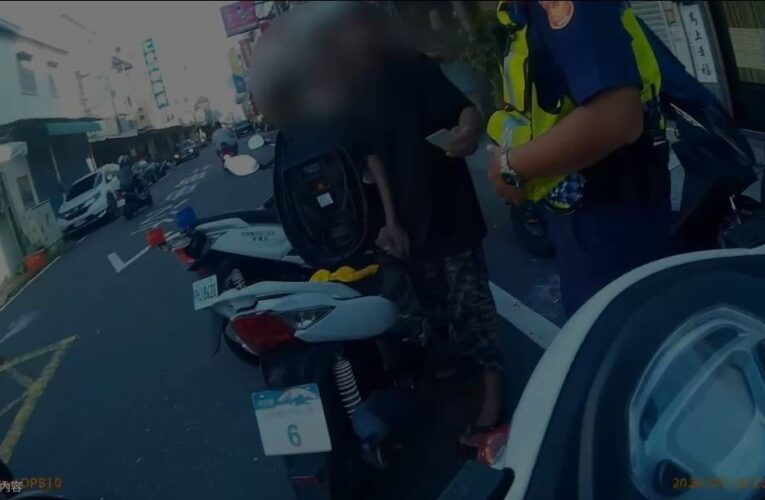 吊扣車牌竟掛「住家門牌」上路！46歲男自作聰明躲警　盤查再爆毒駕送辦