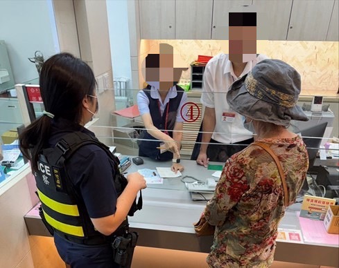 翡翠直播「限時保留」攏是假！　東勢警銀聯手即時阻詐28萬元　成功守住婦人積蓄