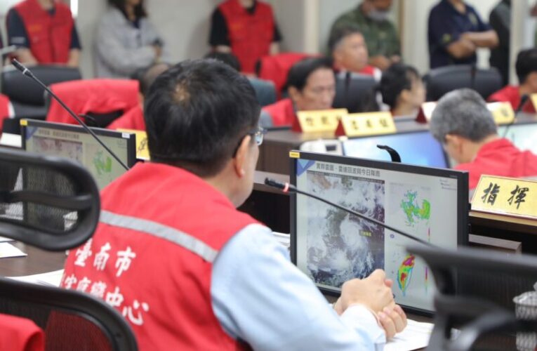 巴威颱風來襲！黃偉哲坐鎮台南應變中心提升戒備
