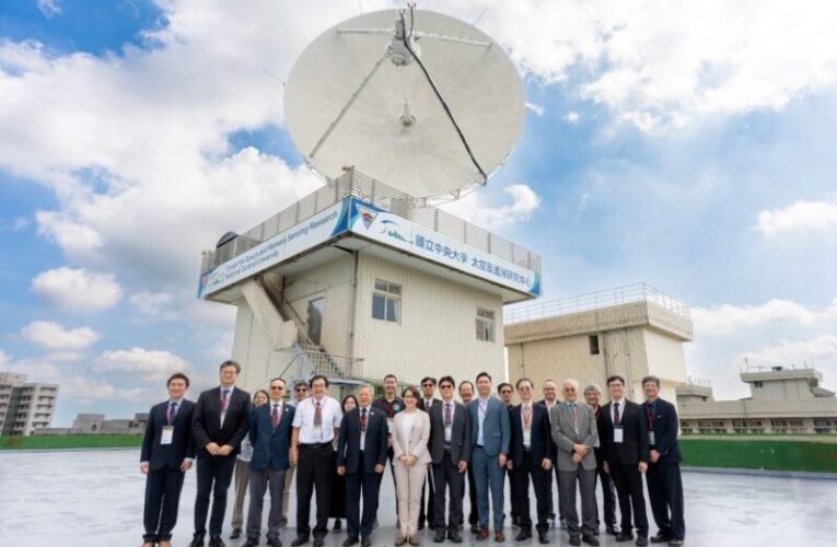 副總統參訪中央大學　聚焦太空科技、地震防災與風險評估