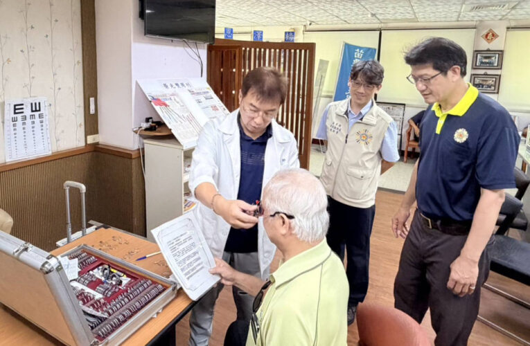 苗栗榮服處巡迴配鏡服務 關懷榮民視力健康 