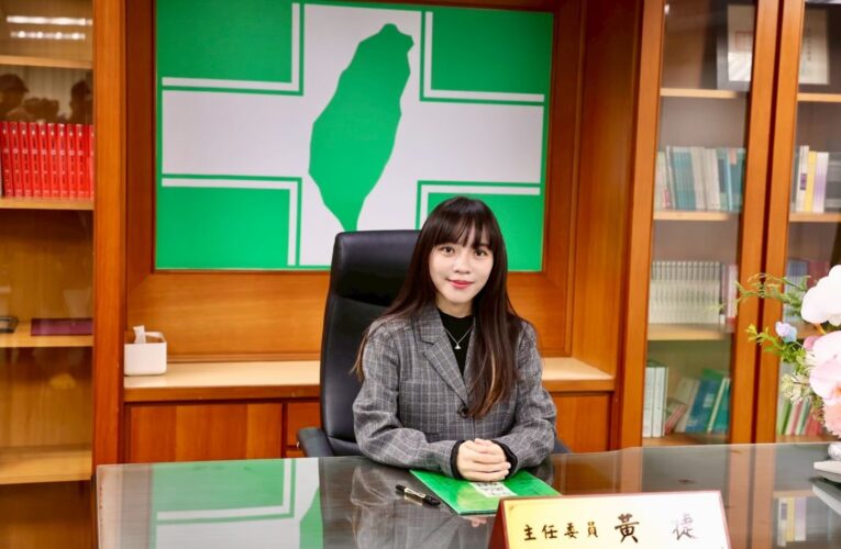 響應總統府挺公益！民進黨高市黨部主委黃捷號召認購100盒庇護工場中秋禮盒
