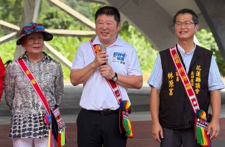 一天連跑兩場「豐年祭」！張峻走訪七腳川、巴爾巴蘭　承諾資源公平進入部落