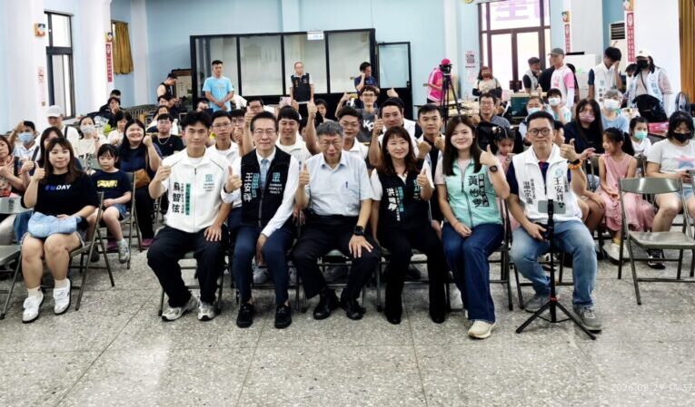 震撼彈！彰化民眾黨小雞喊「要有母雞」　力拱賴銀柱參選縣長：帶小雞一起衝