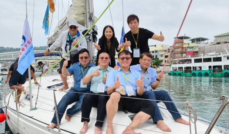 揚帆亞灣凝聚跨校校友力量 雄大會全台首創海上理監事會