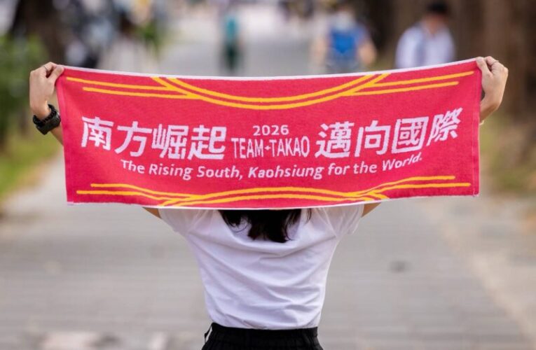 賴瑞隆官網上線 首波募款小物「隆總登場」！