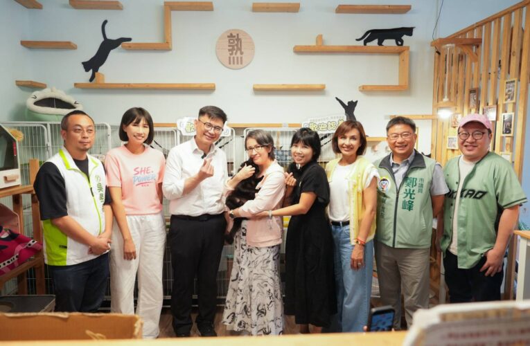 戰貓隆貓合體擼貓！蕭美琴讚賴瑞隆善良、將為高雄帶來幸福　共築人寵共好城市