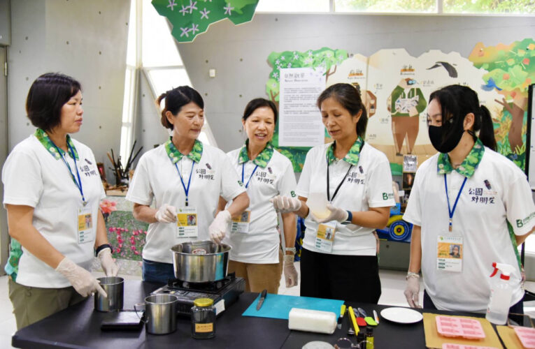 勞動部多元就業助攻62歲她巴克禮公園找到職涯新舞台