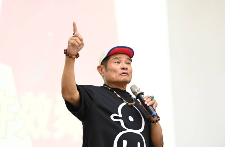 走過痛風與低潮！許效舜60歲拿碩士　嘉市開講曝重生心法