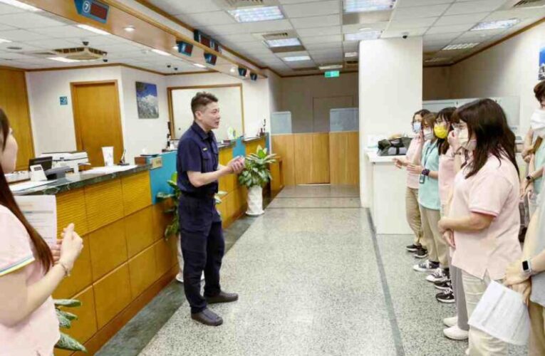 警銀阻詐守護民眾財安　竹市警東門所長赴玉山銀行強化行員防詐警覺