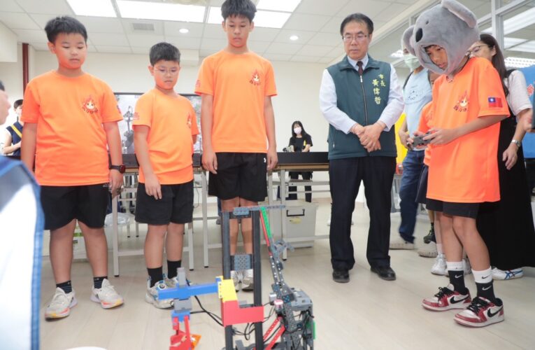台南AI創學中心揭牌 黃偉哲：讓AI教育走進課堂與實作