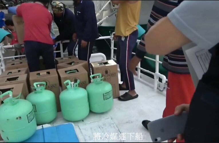 遠洋漁船機艙暗藏408公斤R22冷媒！東港返港遭海巡攔截　船長涉走私送辦
