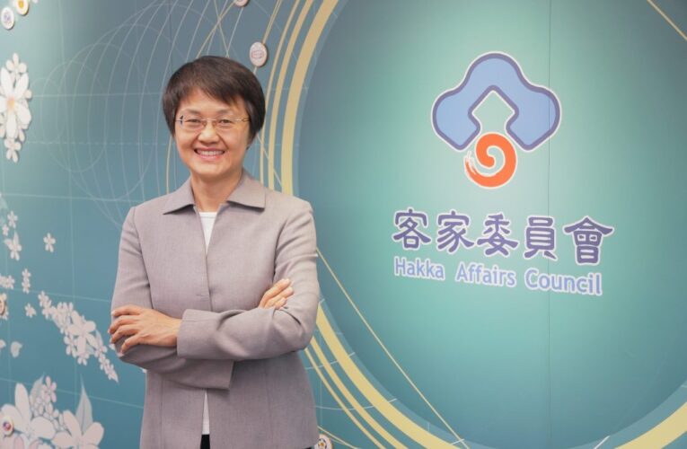 AI翻譯流行語也難不倒！客委會打造客語AI平台年輕人體驗驚呼：太扯了