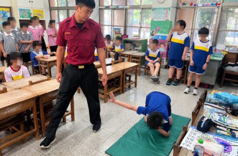 前金消防進校園實戰教學　120師生學CPR、AED與火場逃生