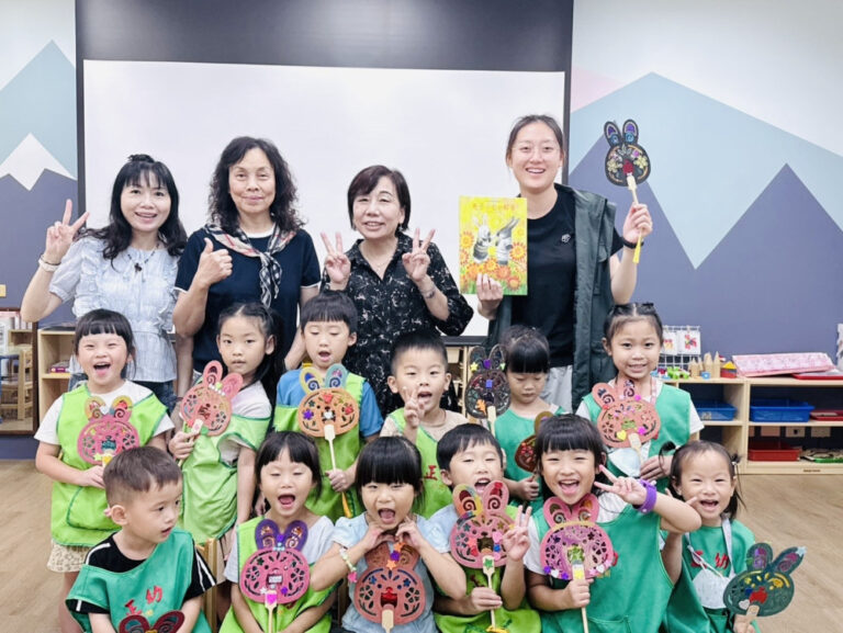 小茉莉故事走入幼園 金門家扶與孩童共讀共玩學相處 | 天天上新聞