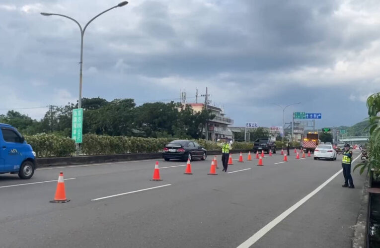 雙十連假返程車多   枋寮分局啟動調撥車道疏導北上車流