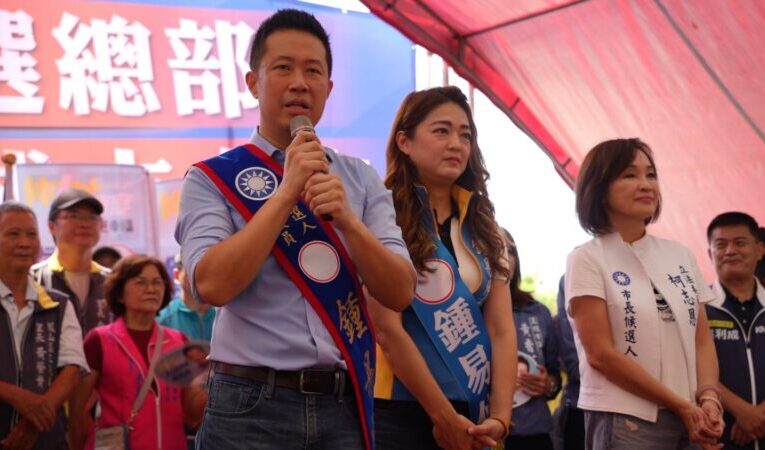 鍾易仲細數八年十大政績 未來將以仲力加速度，繼續為鳳山打拚
