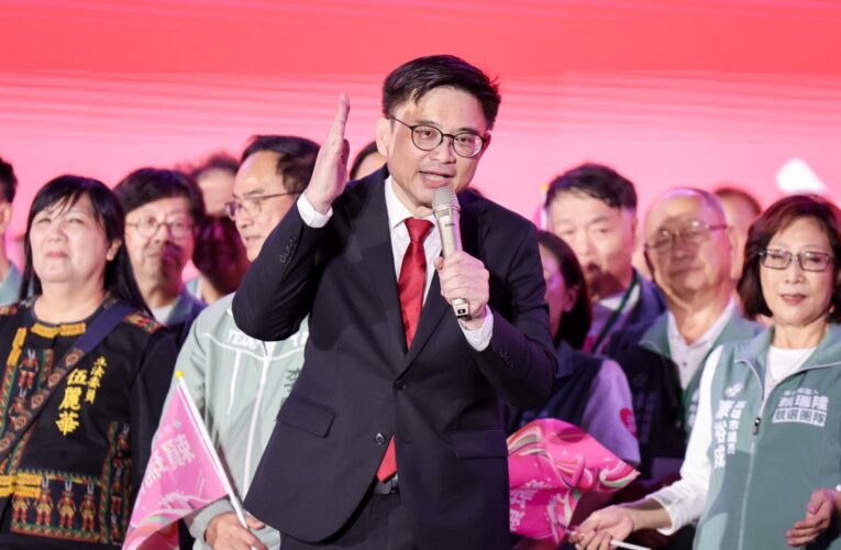 競總成立變身城市盛典！蔡英文、蕭美琴、謝長廷、陳其邁齊挺「關鍵第四棒」 賴瑞隆：再為高雄投一次，用一生奉獻熱愛的家鄉
