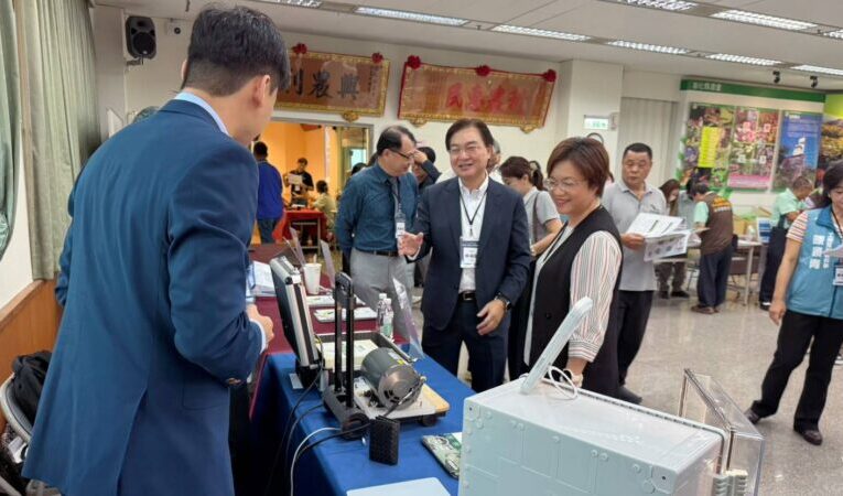 彰縣攜手華碩推動AI數位淨零轉型　6大專業顧問助企業邁向智慧製造