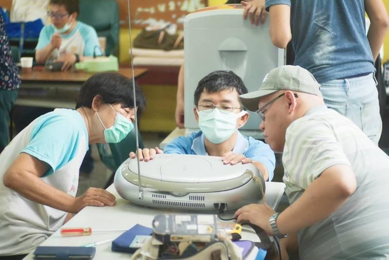 不賣咖啡只為舊物重煥新生 臺南維修咖啡館喚起你的維修力